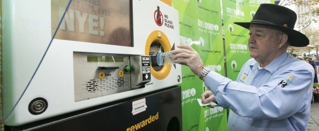 Clean Up Australias Ian Kiernan using the Citys reverse vending machines 620x256