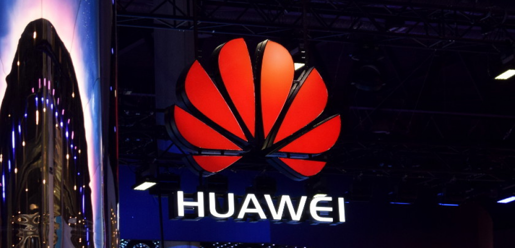 Huawei-BANNED-on-Google-lost-access-to-Android-and-Google